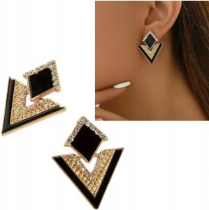 ELEGANCKIE KOLCZYKI W KSZAŁCIE TRÓJKĄTA Z BŁYSZCZĄCYMI CYRKONIAMI